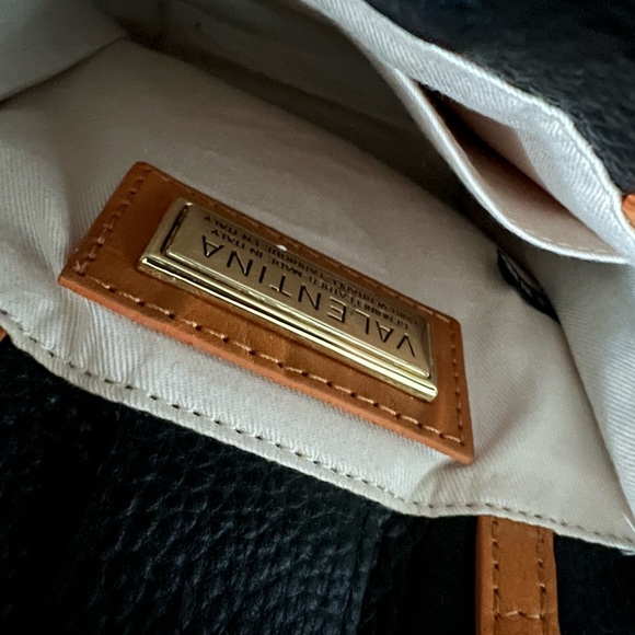 NWT VALENTINA LEATHER CROSSBODY SHOULDER BAG PHONE CASE PURSE - Picture 4 of 6